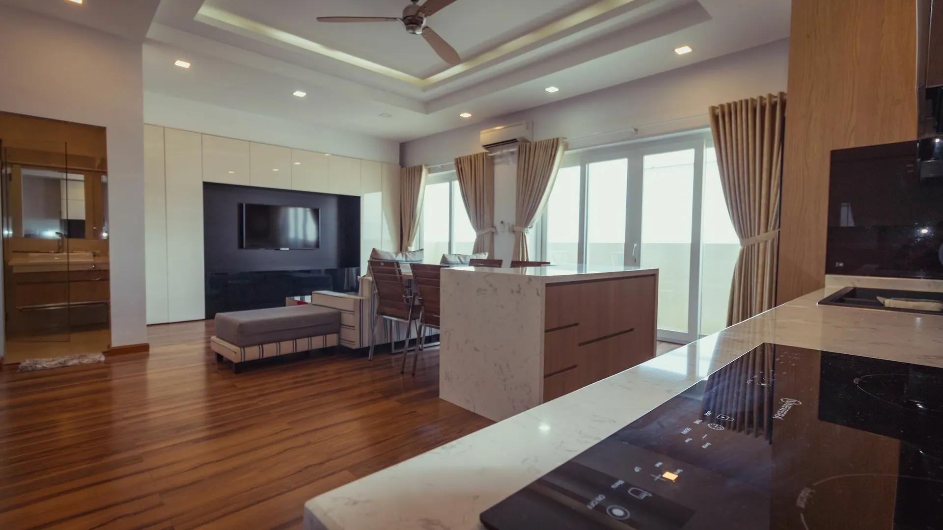 Celina Bayfront Nha Trang Apartments