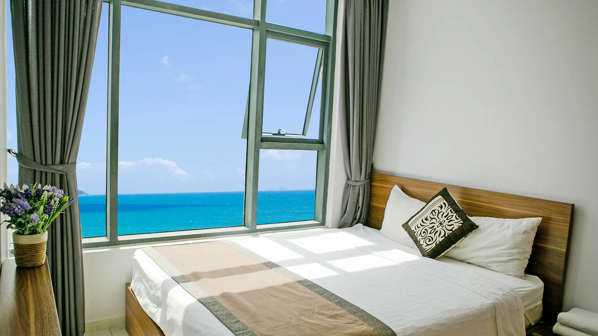 Celina Bayfront Nha Trang Apartments